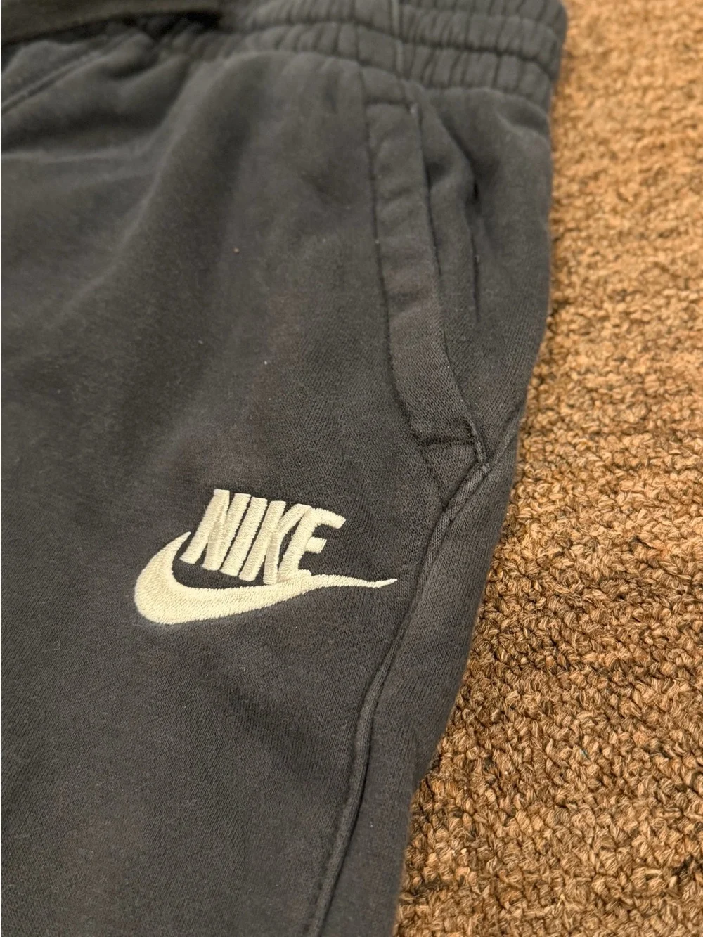 EUC! Nike Kids M Black Jogger Sweatpants White Swoosh pockets track bottoms